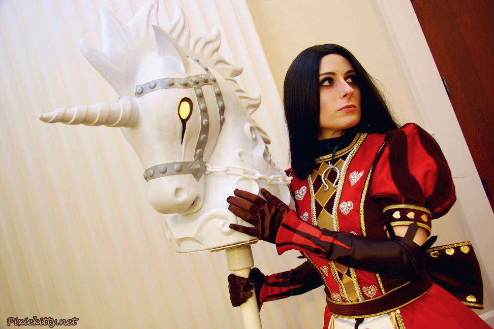 The Cosplay of American McGee's Alice