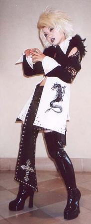 Kyo from Dir En Grey worn by Yaya (AngelicStar)