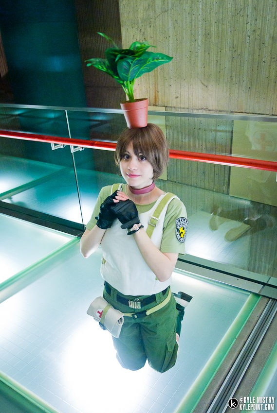 Косплей камера. Ребекка Чемберс косплей. Ребекка Чемберс в Resident Evil косплей. Rebecca Chambers косплей. Реббека косплей.