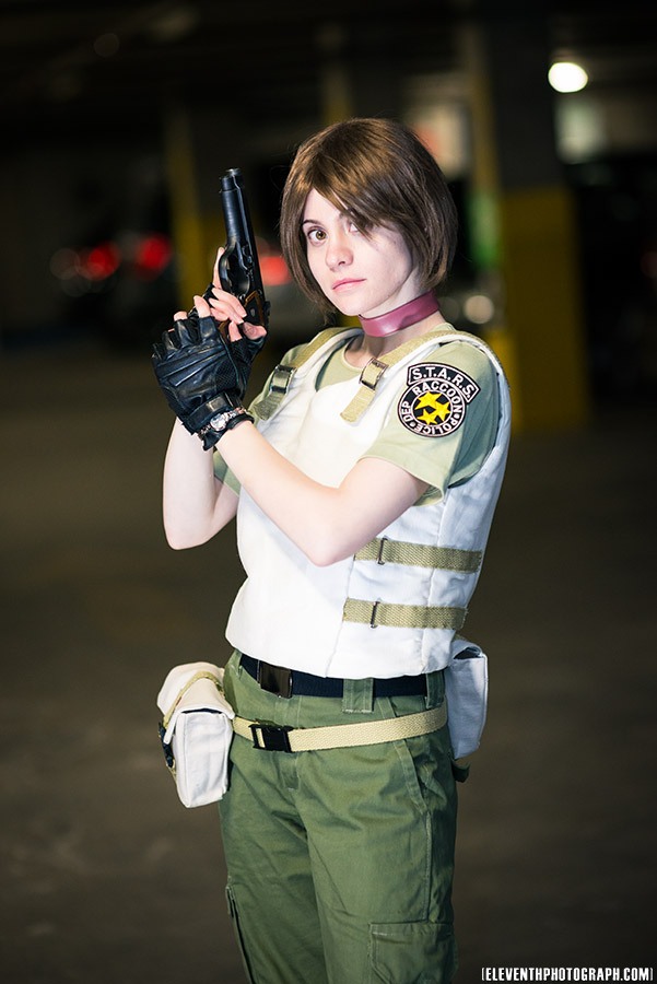 Ребекка косплей. Ребекка Чемберс. Ребекка Resident Evil Cosplay. Ребекка Чемберс косплей. Ребекка Чемберс в Resident Evil косплей.