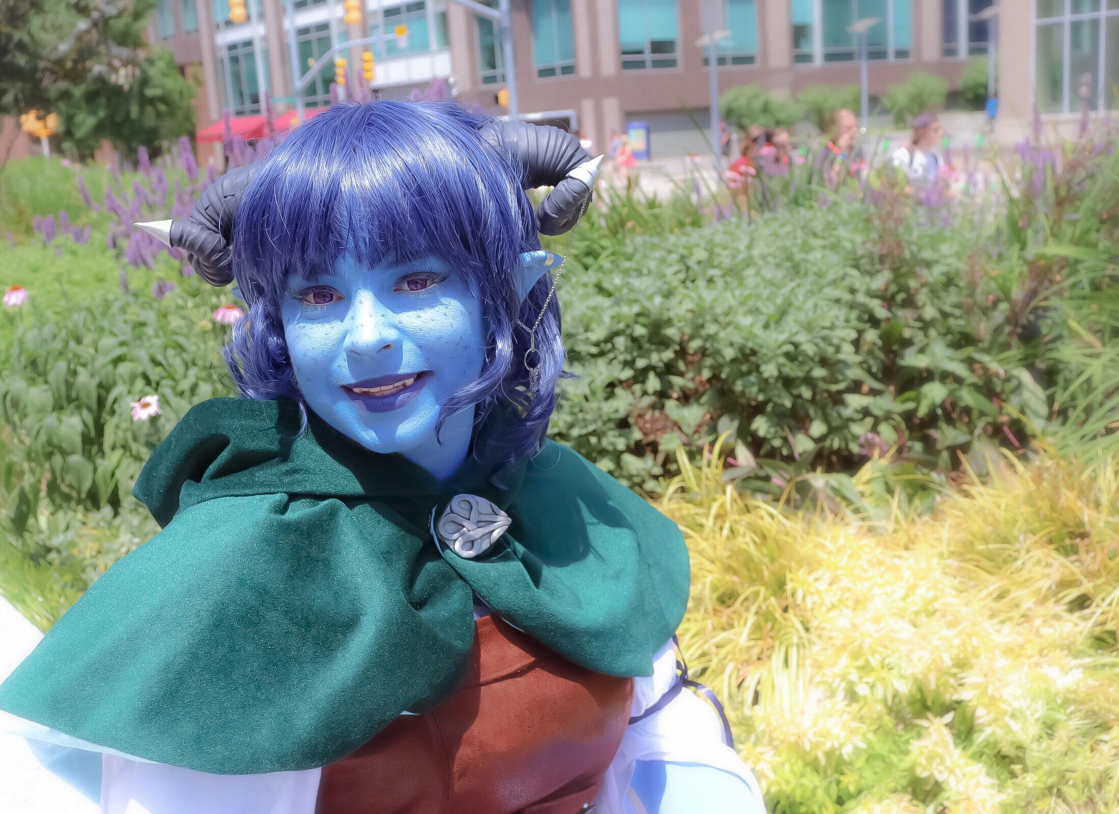 Photo of Zip cosplaying Jester Lavorre (Critical Role) .