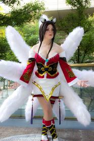 Ahri from League of Legends worn by Toastersix
