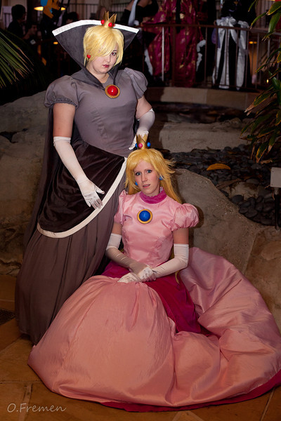 Shadow Queen Peach Paper Mario Series by Garnet Runestar