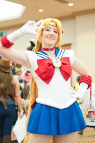 Sailor Moon from Sailor Moon worn by Alpacosplay