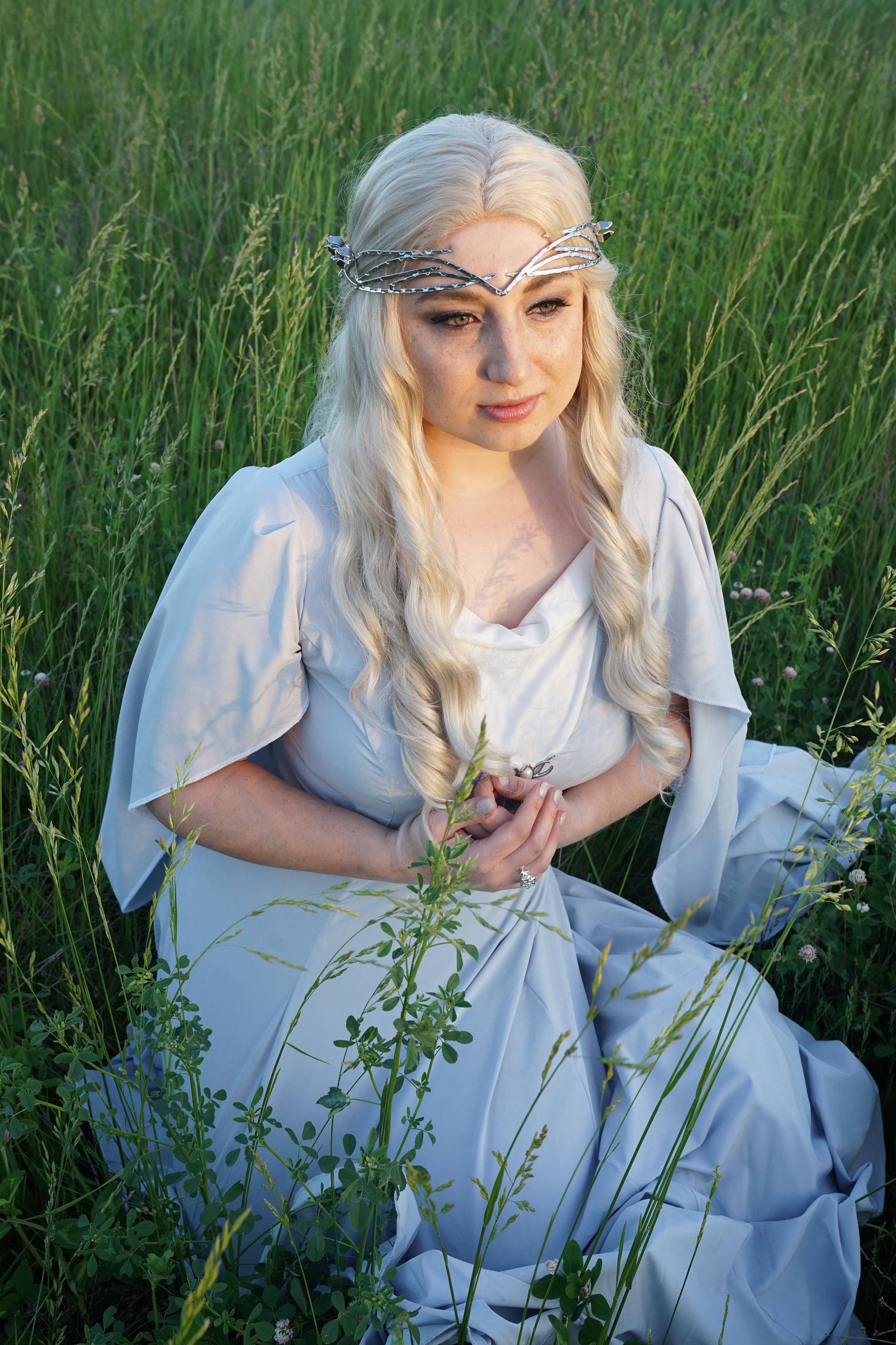 Galadriel (Hobbit, The) by Etaru Kaumoto | ACParadise.com