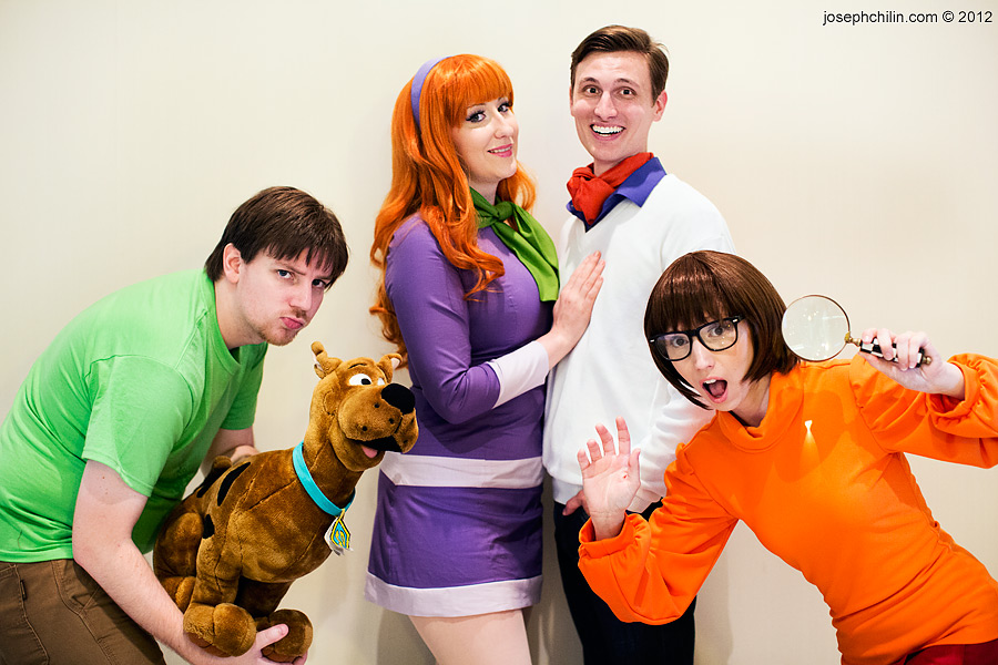 Photo of breathlessaire cosplaying Velma Dinkley (Scooby Doo) .