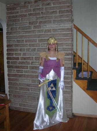 Princess Zelda from Legend of Zelda: Twilight Princess worn by PrincessKarinofHyrule