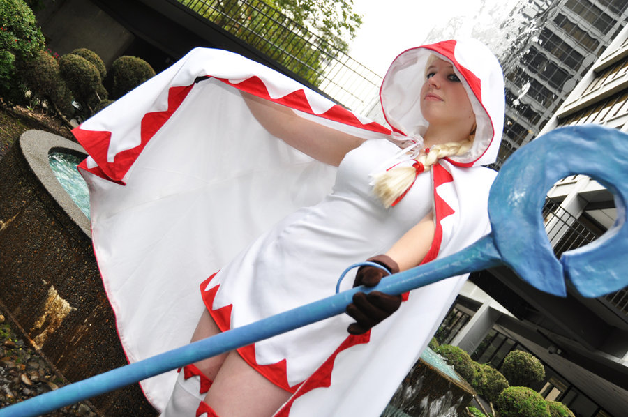 Photo of PiggyNukka cosplaying White Mage (Final Fantasy) .