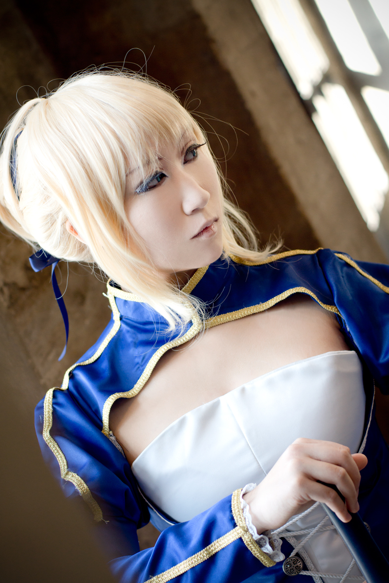 Saber (Fate/Stay Night) by KitsuEmi | ACParadise.com