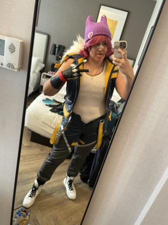 Sett from League of Legends worn by VintageAerith