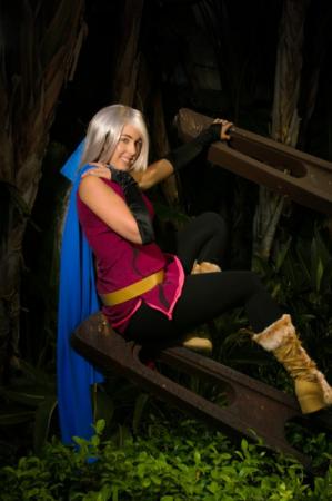 Micaiah from Fire Emblem: Radiant Dawn worn by Miss Nintendo