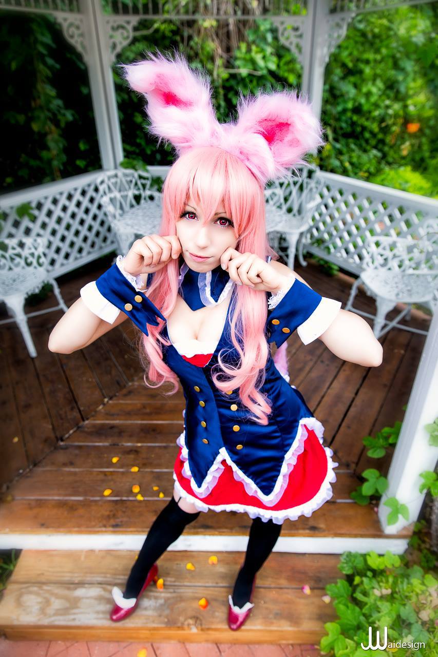 The outfit / cosplay of Kuro in Mondaiji tachi ga isekai kara kuru