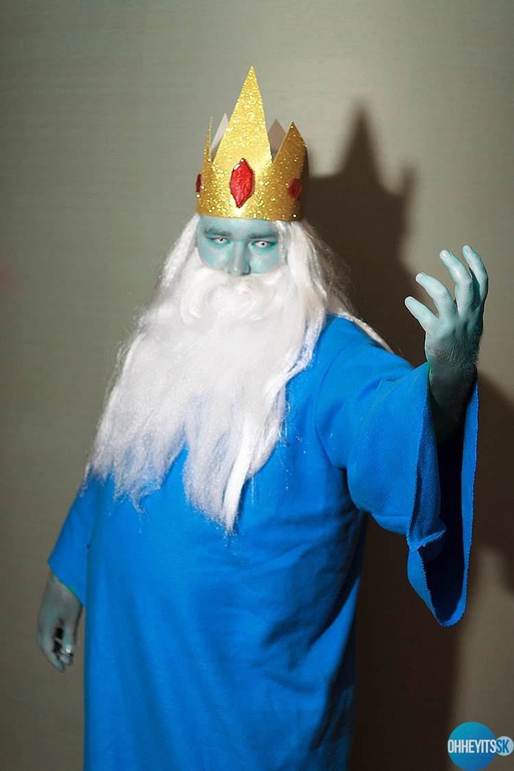 Ice King (Adventure Time with Finn and Jake) cosplayed by Xais.