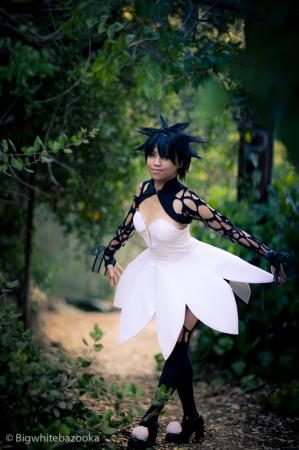 Road (Rhode) Kamelot from D. Gray-Man worn by Itsuka