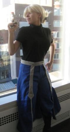 Riza Hawkeye from Fullmetal Alchemist worn by ThatYakAttack