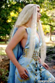 Daenerys Stormborn of House Targeryen from Game of Thrones worn by Koneko YourAverageNerd