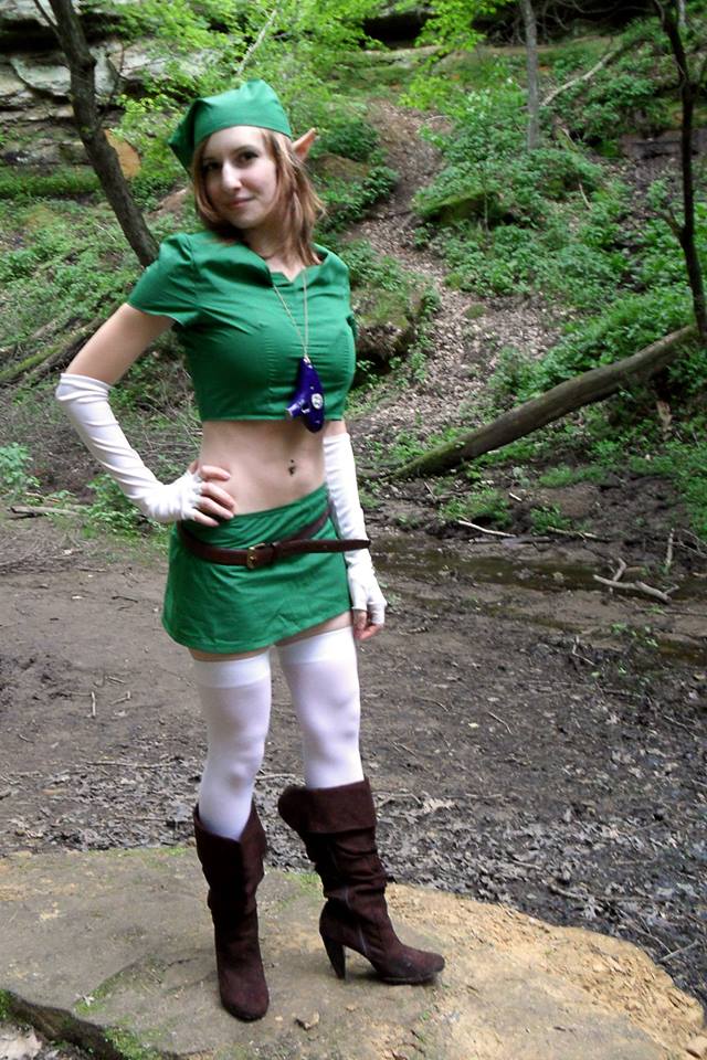 Female link cosplay from the legend of Zelda. #cosplay #co…