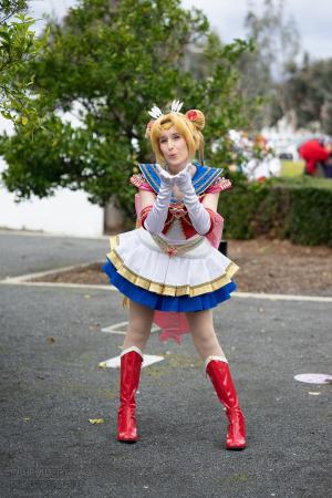  Photo 8