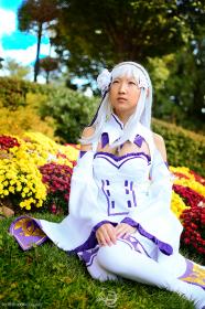Emilia from Re:ZERO -Starting Life in Another World- worn by Yujin