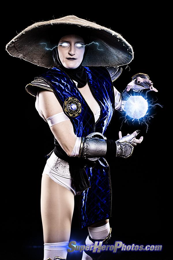 Photo of Windress cosplaying Raiden (Mortal Kombat) .